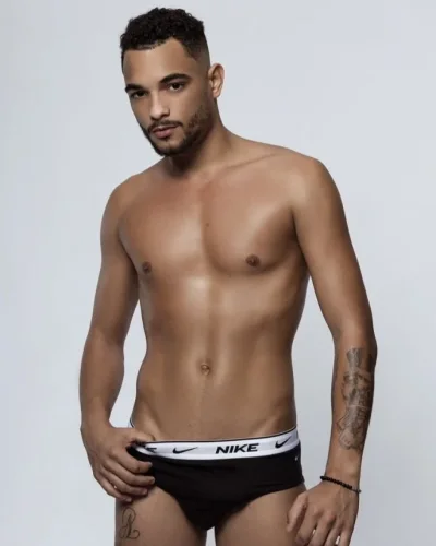 Basil photo 2, mixed, athletic, black hair, 180 cm, 79 kg, Hong Kong