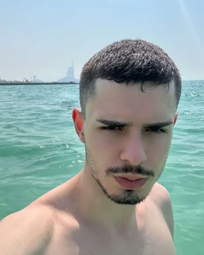 Tarik photo 6, european, average, brunette, 185 cm, 70 kg, Hong Kong