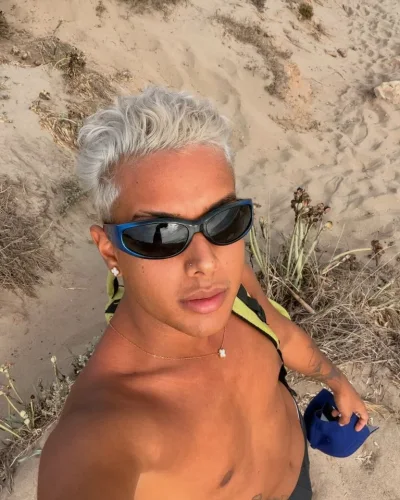Lorenzo photo 21, latino, average, blonde hair, 170 cm, 56 kg, Hong Kong