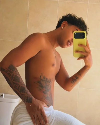 Lorenzo photo 22, latino, average, blonde hair, 170 cm, 56 kg, Hong Kong