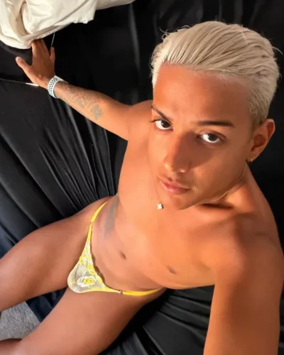 Lorenzo photo 23, latino, average, blonde hair, 170 cm, 56 kg, Hong Kong