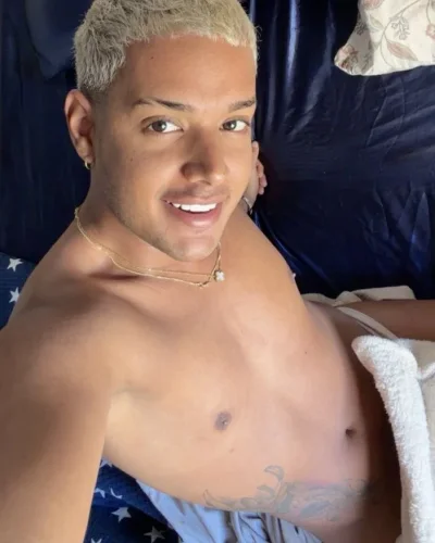 Lorenzo photo 25, latino, average, blonde hair, 170 cm, 56 kg, Hong Kong