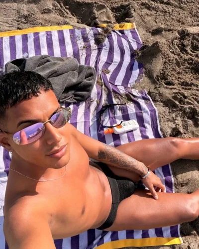 Lorenzo photo 34, latino, average, blonde hair, 170 cm, 56 kg, Hong Kong
