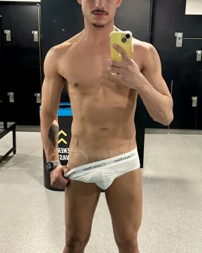 Arnaldo photo 6, latino, average, blonde hair, 173 cm, 63 kg, Hong Kong