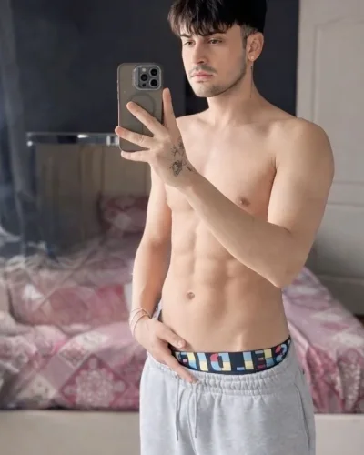 Callum photo 6, asian, average, black hair, 175 cm, 65 kg, Hong Kong