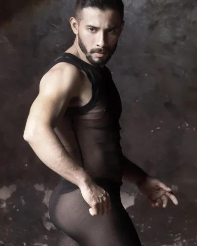 Preston photo 3, latino, athletic, black hair, 173 cm, 68 kg, Hong Kong