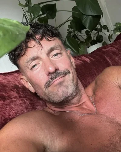 William photo 1, european, curvy, brunette, 188 cm, 95 kg, Hong Kong