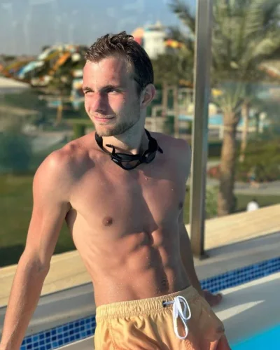 Stanley photo 2, slavic, average, brunette, 188 cm, 77 kg, Hong Kong