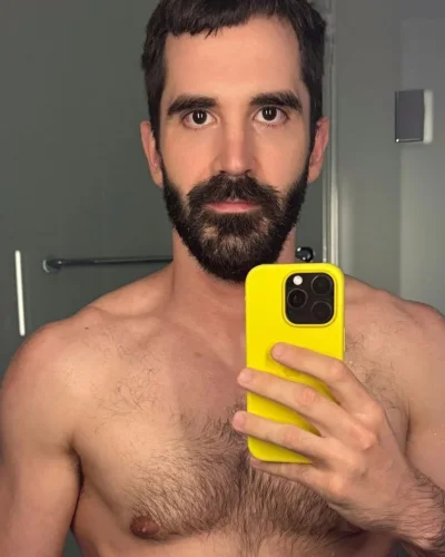Bernard photo 5, european, athletic, black hair, 180 cm, 79 kg, Hong Kong