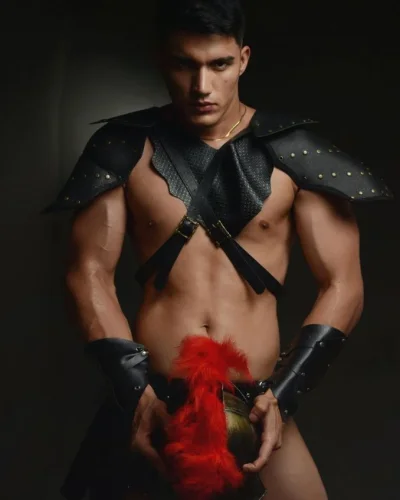 Vicente photo 4, latino, average, black hair, 185 cm, 77 kg, Hong Kong