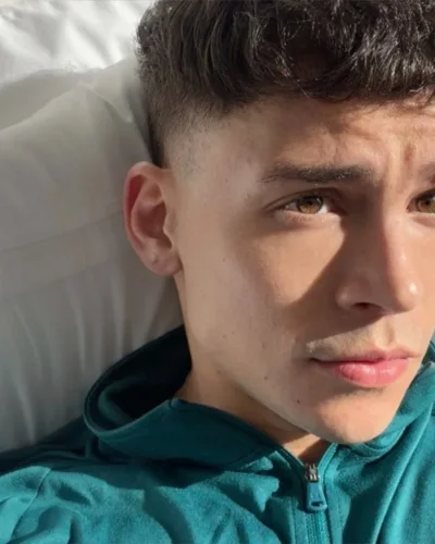 Tonny photo 7, latino, average, brunette, 185 cm, 72 kg, Hong Kong