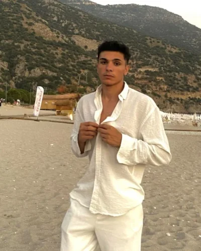 Xander photo 6, latino, athletic, black hair, 180 cm, 77 kg, Hong Kong