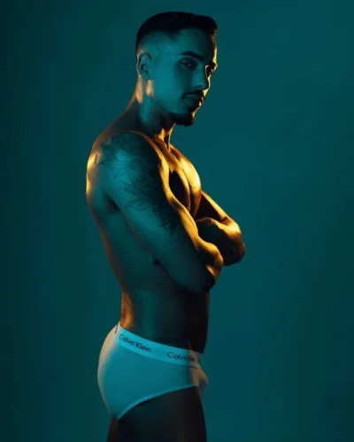 Vitor photo 19, latino, athletic, black hair, 188 cm, 83 kg, Hong Kong