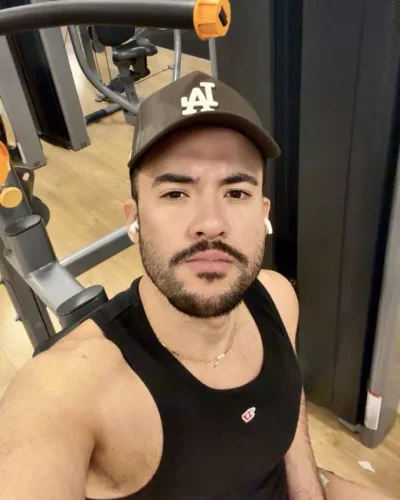 Carlo photo 16, latino, athletic, black hair, 188 cm, 88 kg, Hong Kong