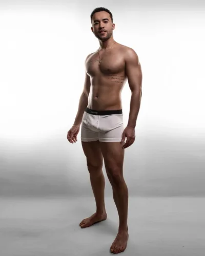 Carlo photo 4, latino, athletic, black hair, 188 cm, 88 kg, Hong Kong