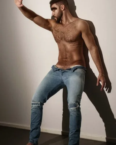 Carlo photo 9, latino, athletic, black hair, 188 cm, 88 kg, Hong Kong