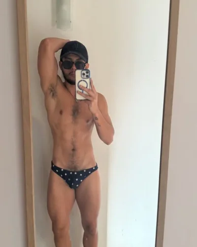 Angelo photo 1, latino, athletic, black hair, 175 cm, 72 kg, Hong Kong
