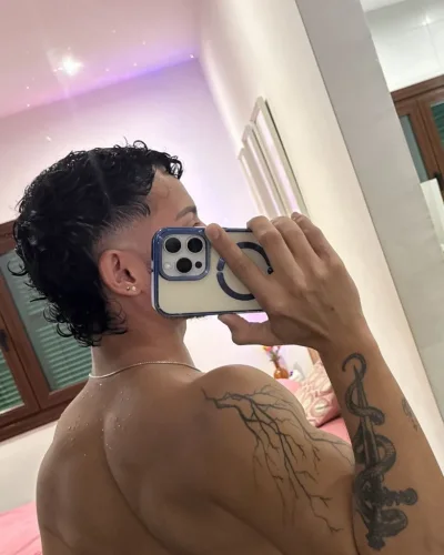 Angelo photo 2, latino, athletic, black hair, 175 cm, 72 kg, Hong Kong
