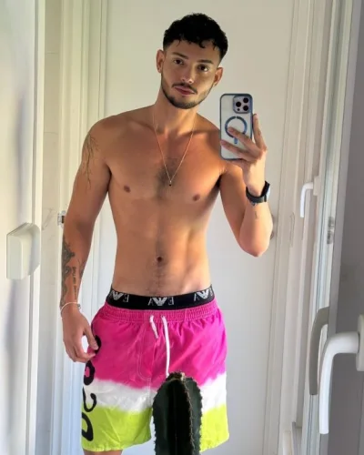 Angelo photo 5, latino, athletic, black hair, 175 cm, 72 kg, Hong Kong