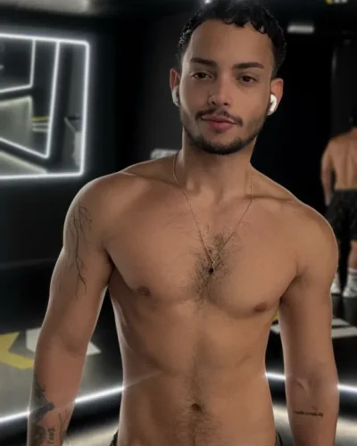 Angelo photo 9, latino, athletic, black hair, 175 cm, 72 kg, Hong Kong