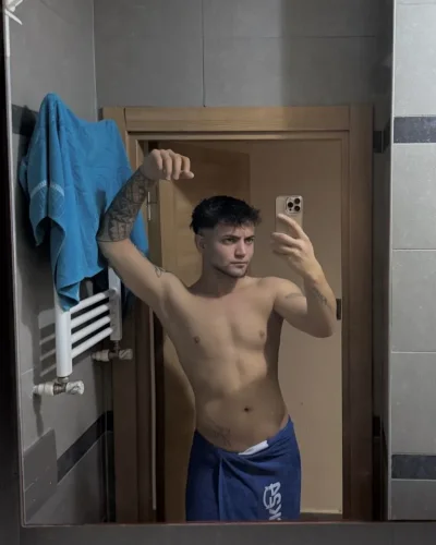 Aleo photo 6, mixed, average, black hair, 175 cm, 63 kg, Hong Kong