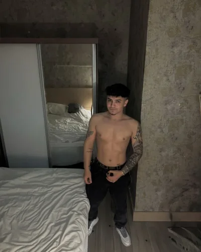 Aleo photo 9, mixed, average, black hair, 175 cm, 63 kg, Hong Kong