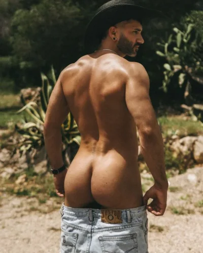 Vizallati photo 6, european, athletic, brunette, 175 cm, 72 kg, Hong Kong