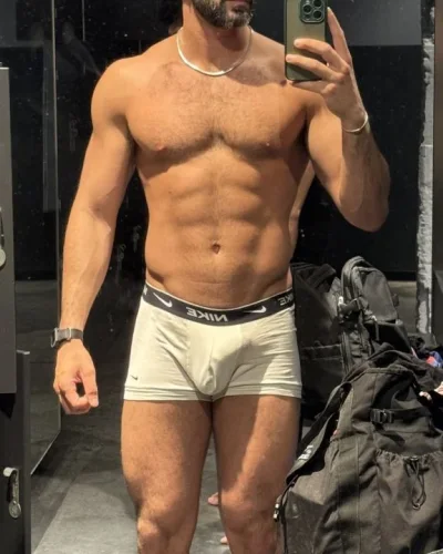 Vizallati photo 7, european, athletic, brunette, 175 cm, 72 kg, Hong Kong