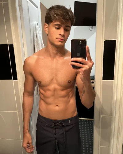 Patrick photo 5, latino, average, brunette, 175 cm, 65 kg, Hong Kong