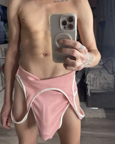 Mason photo 5, european, slim, brunette, 185 cm, 56 kg, Hong Kong