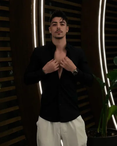 Zedy photo 8, latino, average, black hair, 183 cm, 74 kg, Hong Kong