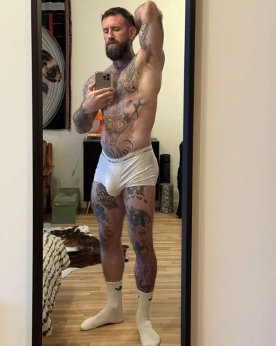 Troy photo 1, slavic, curvy, brunette, 185 cm, 93 kg, Hong Kong