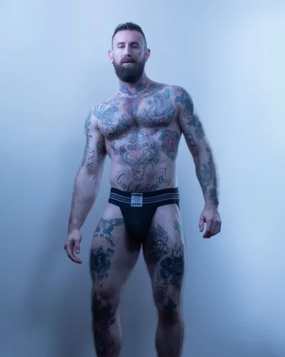 Troy photo 11, slavic, curvy, brunette, 185 cm, 93 kg, Hong Kong