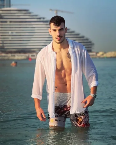 Boris photo 11, slavic, athletic, black hair, 188 cm, 86 kg, Hong Kong