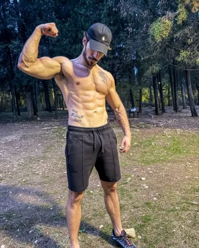 Boris photo 14, slavic, athletic, black hair, 188 cm, 86 kg, Hong Kong