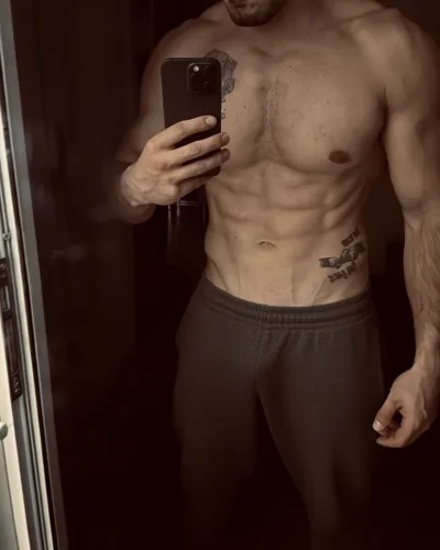 Boris photo 18, slavic, athletic, black hair, 188 cm, 86 kg, Hong Kong