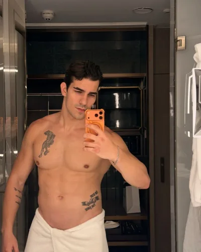 Boris photo 21, slavic, athletic, black hair, 188 cm, 86 kg, Hong Kong