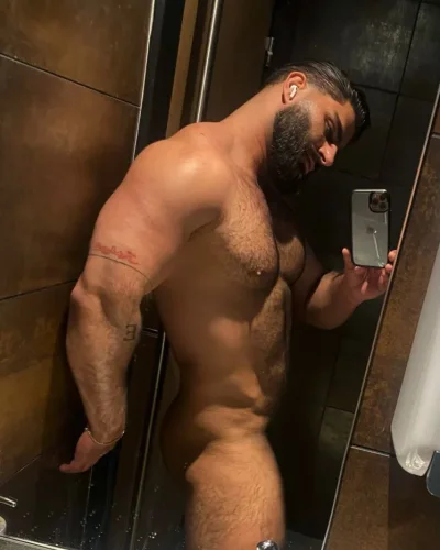 Hakan photo 10, european, curvy, black hair, 178 cm, 93 kg, Hong Kong