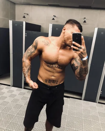 Tomas photo 1, latino, curvy, brunette, 180 cm, 95 kg, Hong Kong